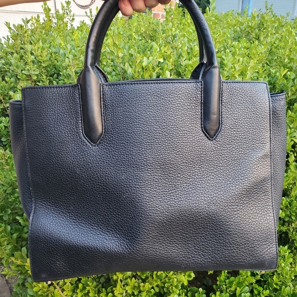 Kate Spade Meriwether Flynn Street Large Leather Tote Purse Bag Black White - Picture 5 of 11